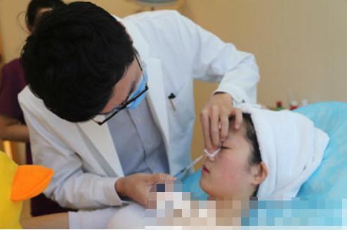 北京注射隆鼻手术术中过程