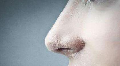 自体耳软骨隆鼻价格是多少？有副作用吗？