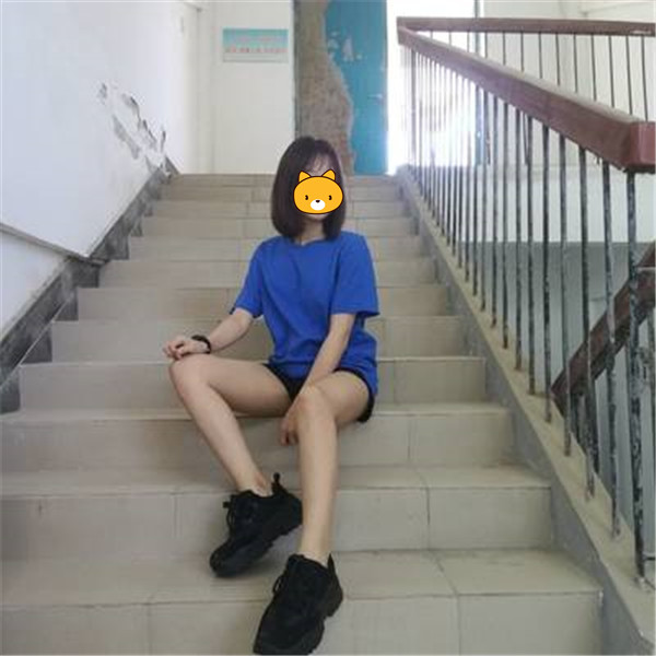 做了大腿部吸脂塑型手术调节以后，p图手机软件都闲置不用了