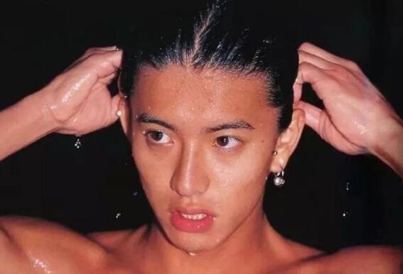 男性过大下颌角+鼻部整形改变后，颜值也能璨如天星！