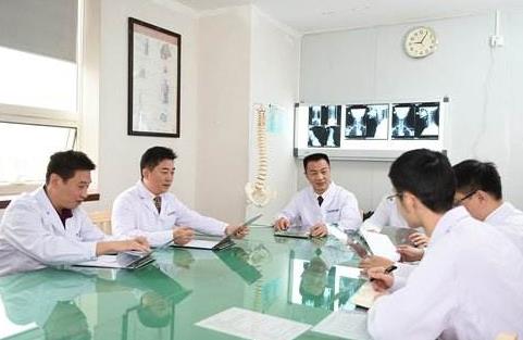 南方医科大学珠江医院整形科陈兵双眼皮多少钱？2020全新上线！