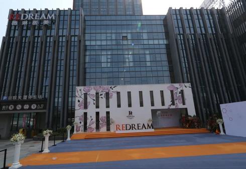 苏州薇琳美容医院隆胸好吗？价格表及顾陆健、陈柳艺专家详细介绍